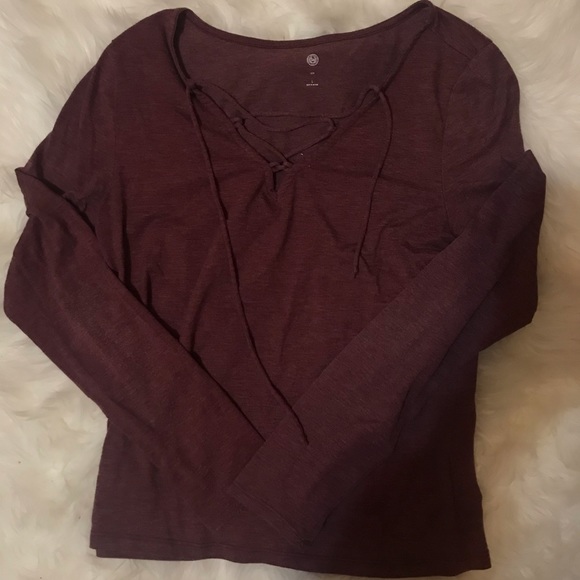 cross tie long sleeve - Picture 2 of 3